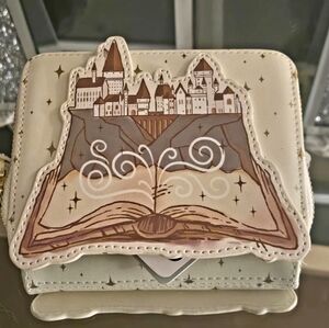 Hogwarts Legacy Mini Wallet - Loungefly Enchanted Book & Castle Design (NWT)